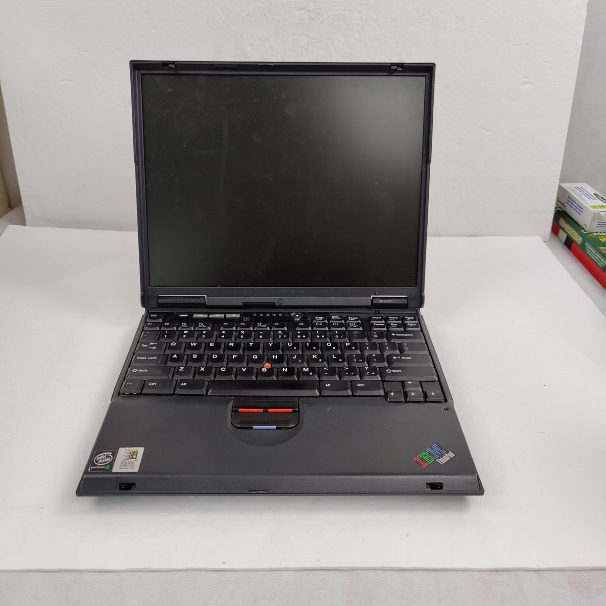 IBM ThinkPad T23 Type2647 (ほぼ新品) IBM ThinkPad T23 2647-NG7 | Lapstore.de