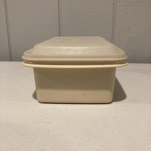 TUPPERWARE Freeze-N-Save OR Lunch Box # 1254 with Lid # 1255 BEIGE/ALMOND - Picture 2 of 12