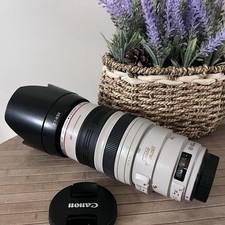 Canon EF 100-400mm F/4.5-5.6 L IS USM lens