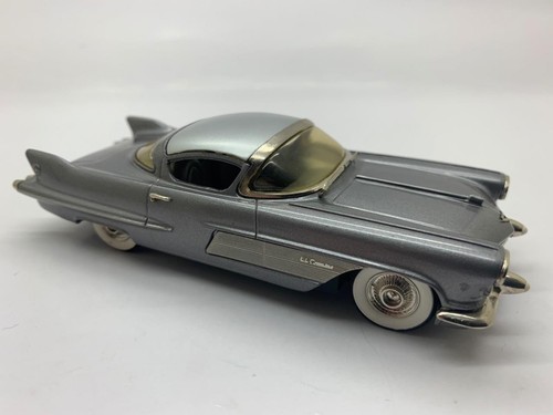 THE GREAT AMERICAN DREAM MACHINE SMTS 1954 CADILLAC EL CAMINO SHOWCAR NO 7 1/43 - Picture 3 of 7