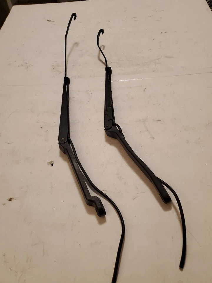 Par de brazos limpiaparabrisas izquierdo y derecho Pontiac Sunfire 1998-2005 fabricante original sin cuchillas Foto 4 de 4