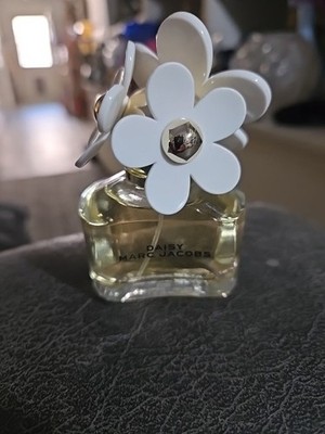 Marc Jacobs Daisy Perfume Set, Eau de Toilette, 1 oz and 0.33 oz, 28 