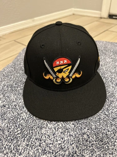 Hat Club Exclusive 7-1/8 New Era Dionic Octoslugger Pirate