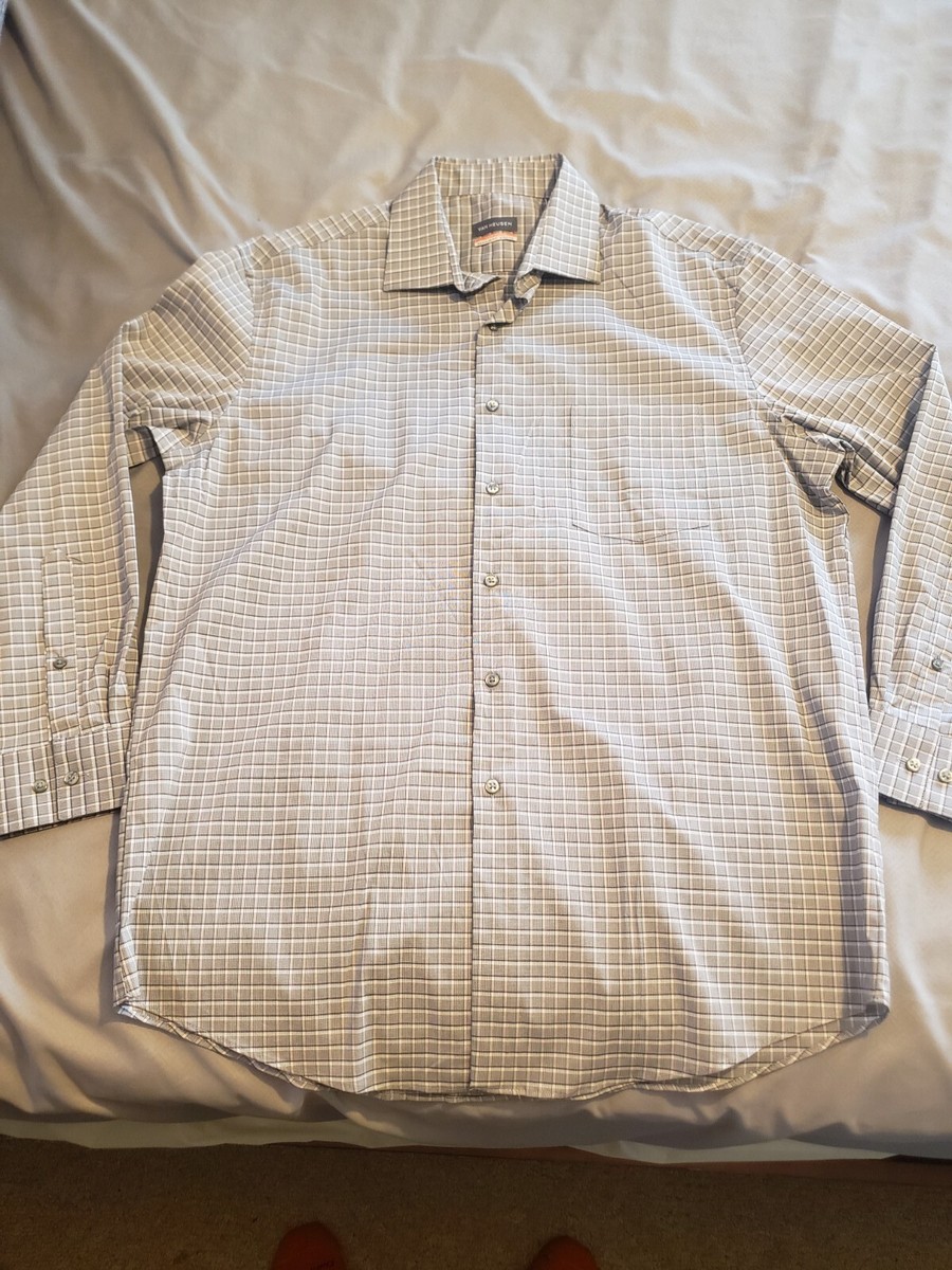 Van Heusen Spread Collar Dress Shirt - Men's Large - With Stain Shield Van Heusen Spread Collar Dress Shirt - Men's Large - With Stain Shield