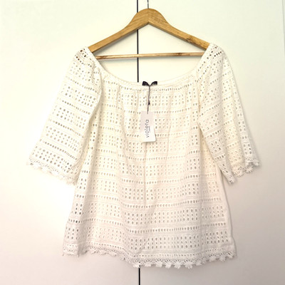Violeta by Mango weiße Bluse Damen mit Lochstickerei Größe S/M