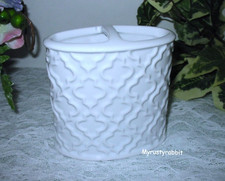 Royal Bath Bathroom Divided Toothbrush Holder - White Quatrefoil Ceramic New