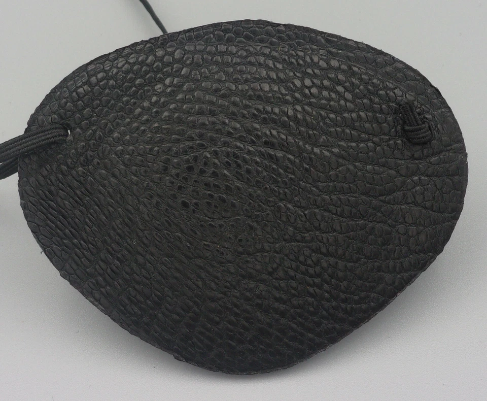 AVESTRUZ Y CUERO NEGRO, elástico reemplazable, hecho a mano - MEJOR PARCHE PARA OJOS DEL MUNDO Foto 3 de 4