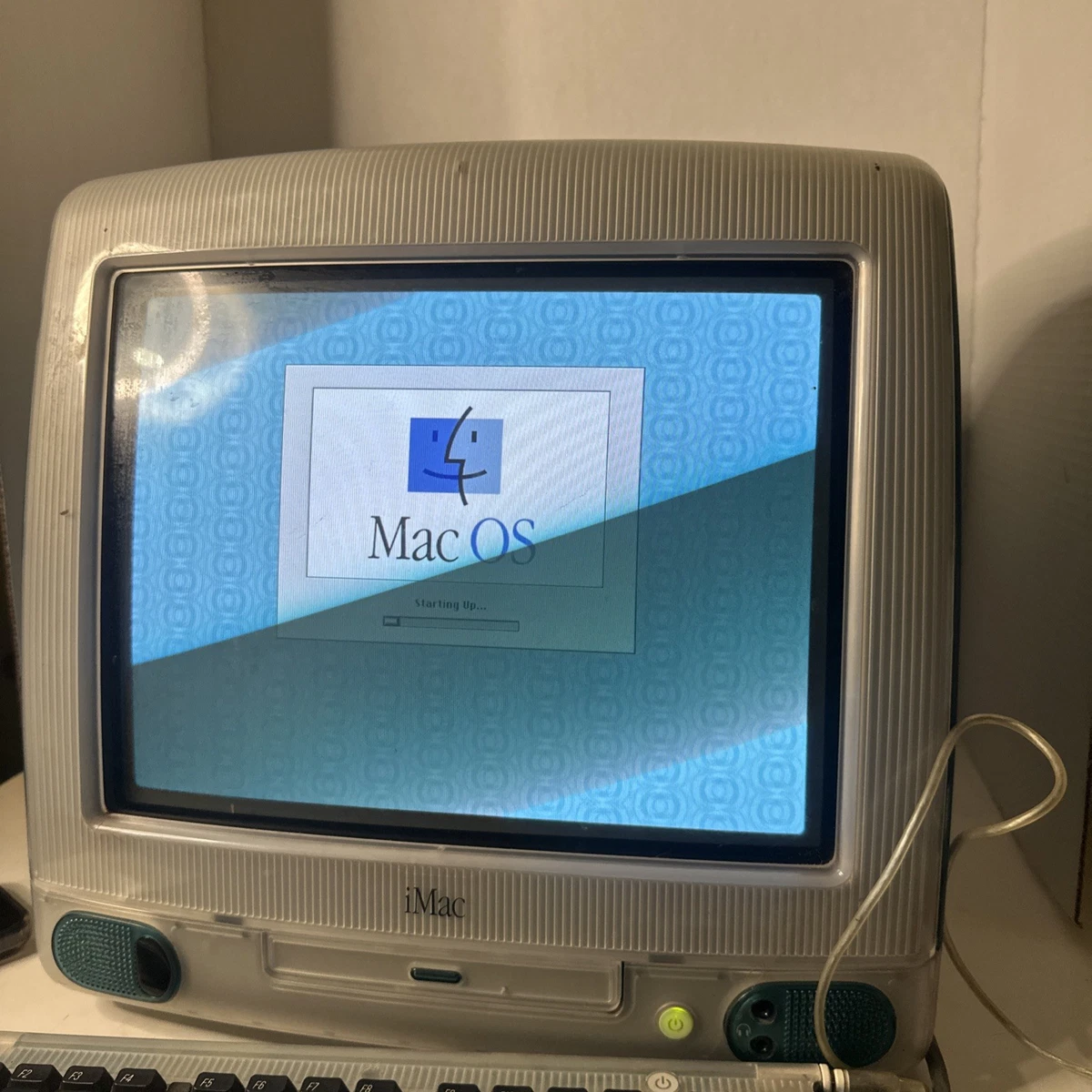 Apple iMac 1998 Released Apple Desktops & All-In-One Computers for