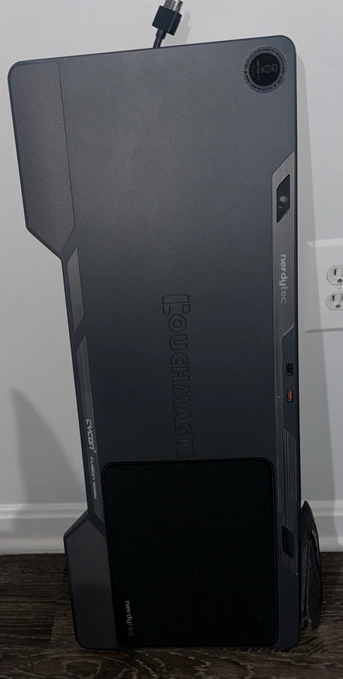 Nerdytec Couchmaster Cycon 2 Edición Negra NT-CM-Cycon2-Gamuza-Negro-200 Foto 2 de 4