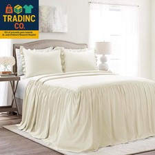 Ruffle Skirt Bedspread Set - 3-Piece Luxurious Farmhouse Bedding - Elegant Ruffl