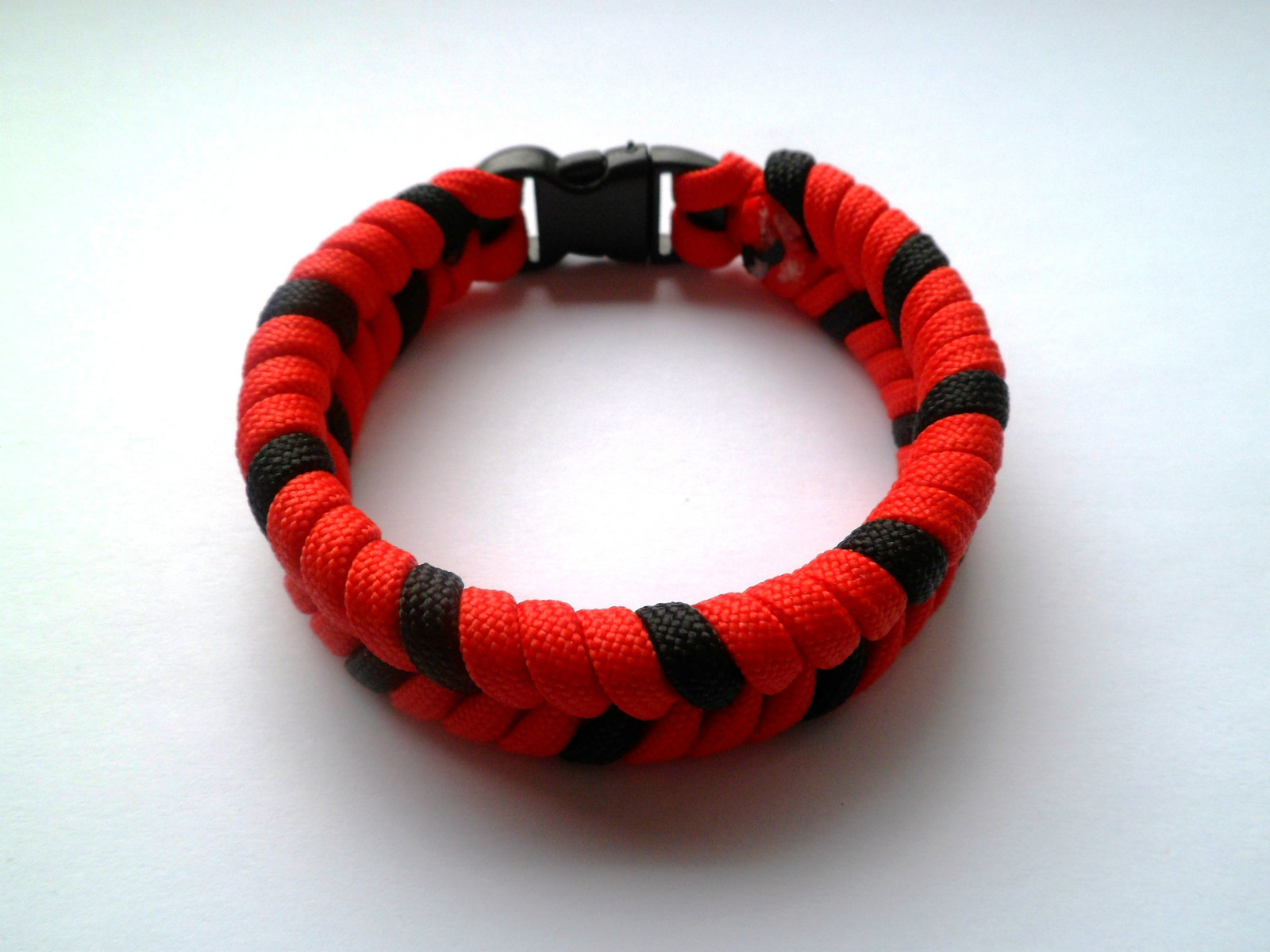 Cricket NatWest T20 North Group Teams Hand Made 550 Paracord WristBand