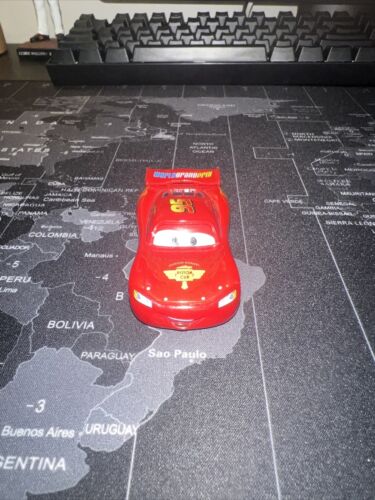 Mattel Lightning McQueen Car Toy Diecast Rare 3 inch Racer Worldgrandprix 95 - Foto 1 di 8