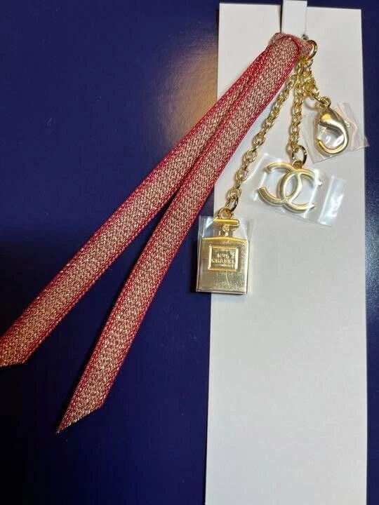 Chanel shop phone ring