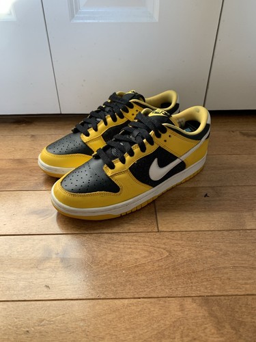 nike dunk yellow maize