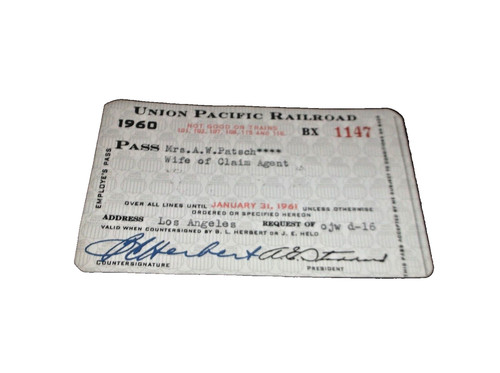 1960 UNION PACIFIC RAILROAD EMPLOYEE PASS #1147