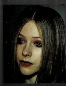 SUPER RARE!! ORIGINAL 8X10 YOUNG SEXY AVRIL LAVIGNE PUBLICITY PHOTO!!