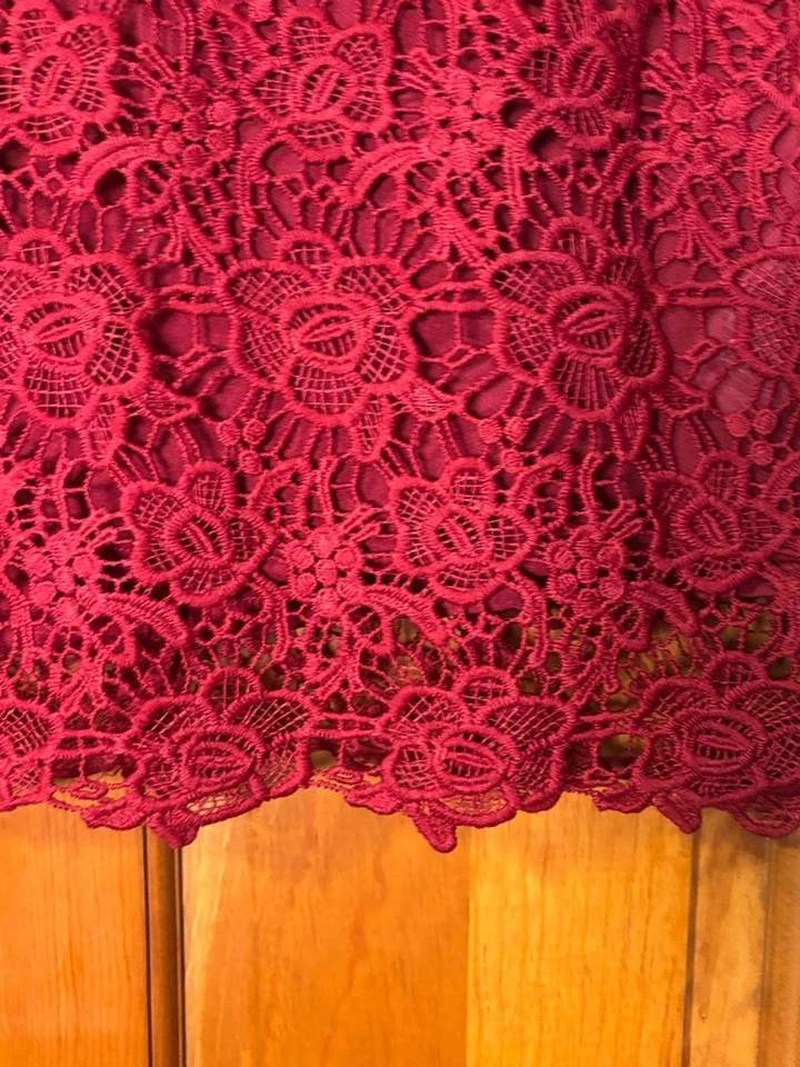 Blusa Nanette Lepore Rojo Encaje Sin Mangas XL Cuello Alto Superposición Floral Foto 2 de 4