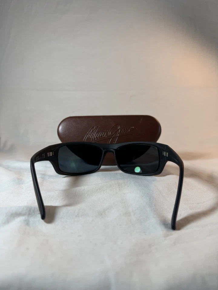 Gafas de sol polarizadas Maui Jim Peahi HECHAS EN ITALIA RASGUÑOS EN LENTE DERECHA ZZ Foto 4 de 4
