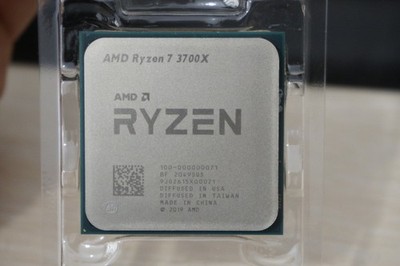AMD AM4 Ryzen 7 3700x - 8 core/ 16 thread CPU
