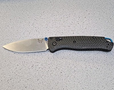 Benchmade BUGOUT,Carbon FIber, Axis