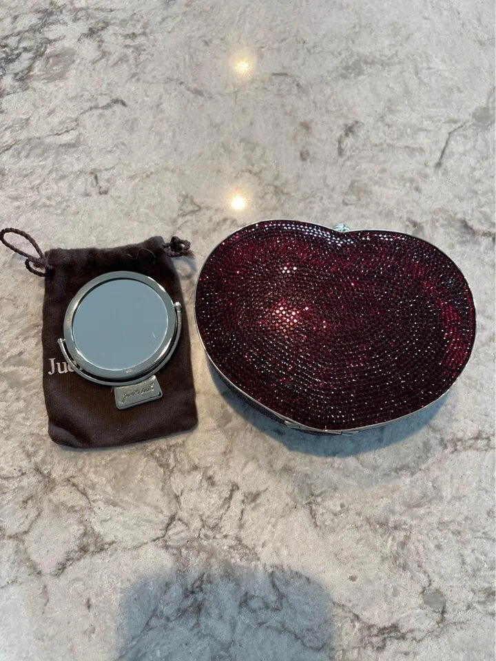 Bolso BOLSO DE MANO JUDITH LEIBER SWAROVSKI CRISTAL ROJO RUBÍ CORAZÓN N ALMA SIAM OSCURO