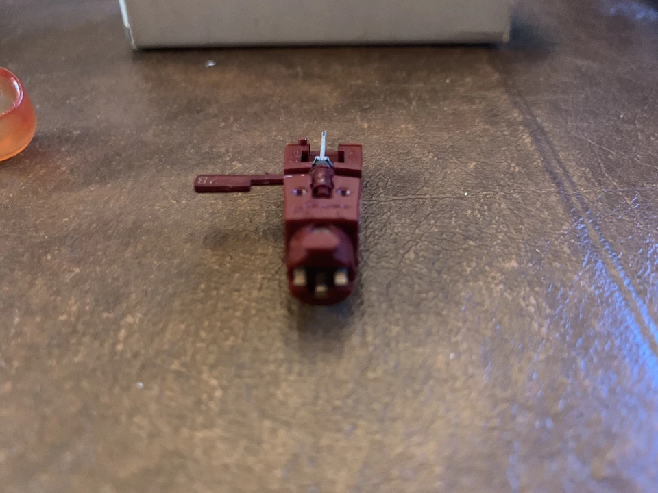 Cartucho Jensen 409c811552 con aguja nuevo stock antiguo original genuino  Foto 2 de 4