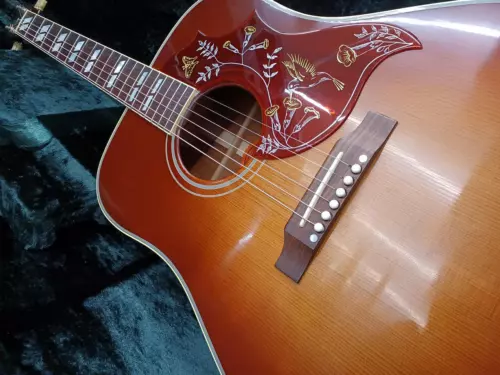 GIBSON HUMMINGBIRD VINTAGE 2015 w/OHSC Used Acoustic Guitar