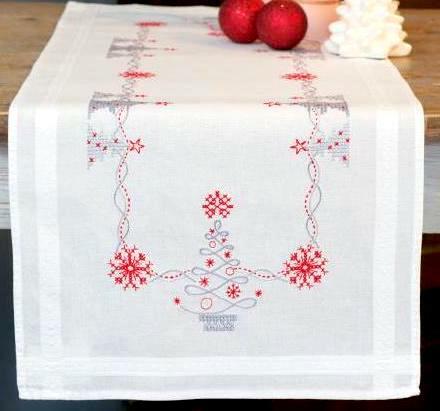 Hazlo tú mismo Árboles de Navidad Vervaco Plata Rojo Estampado Punto de Cruz Kit de Corredor de Mesa - Imagen 2 de 6