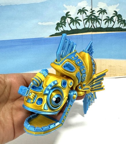3D Printed Cyber Fish 7" Articulated Futuristic Cyber Fish Toy For Stress Relief - Picture 2 of 5