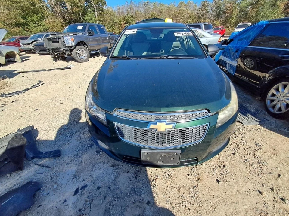 2014 Chevrolet Cruze Front Bumper Green OEM Used 4DR SED G7J 2738119 - Image 4 of 4