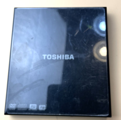 TOSHIBA External SuperMulti Drive Model PA3761U- 1DV2 [UNTESTED]