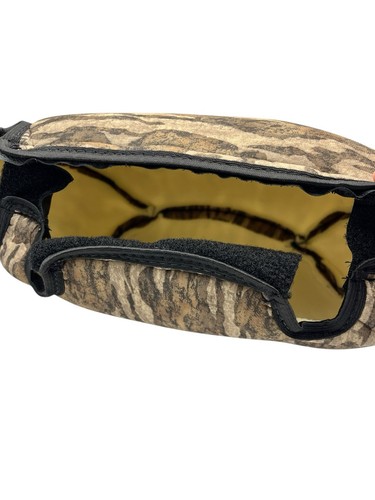 Mossy Oak Bottomland Camo Neosupreme Truck Headrest Cover - Fits 2004 GMC Sierra - Bild 8 von 8