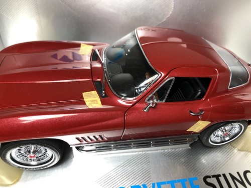 1/18 MOTORBOX CORVETTE STINGRAY - Picture 24 of 24