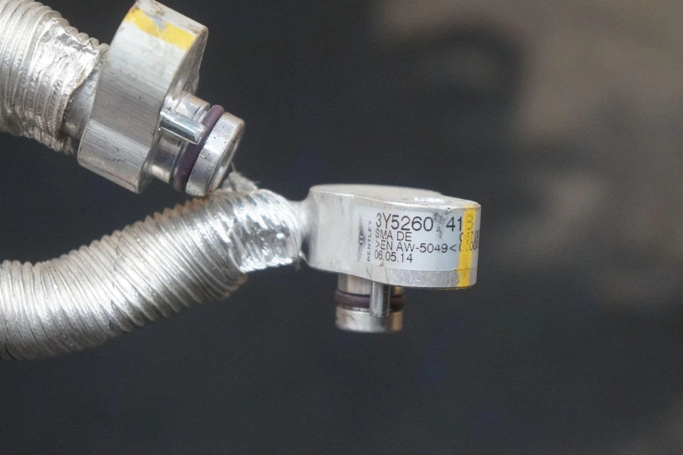 AC Air Conditioning Refrigerant Tube Hose Pipe 3Y5260741B Bentley Mulsanne 2015 Foto 4 de 4