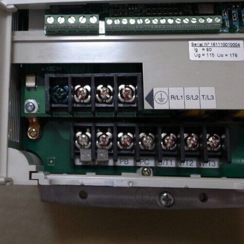 TOSHIBA VFS9-2022PM-AN Inverter VFS9 200V 2.2Kw 3PH Removed TOSHIBA VFS9-2022PM-AN Inverter VFS9 200V 2.2Kw 3PH Removed