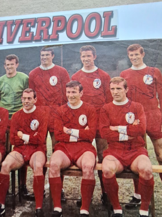 Photo Signée Liverpool 1966 - 6 Champions De La Football League - Format 16x12 Avec COA