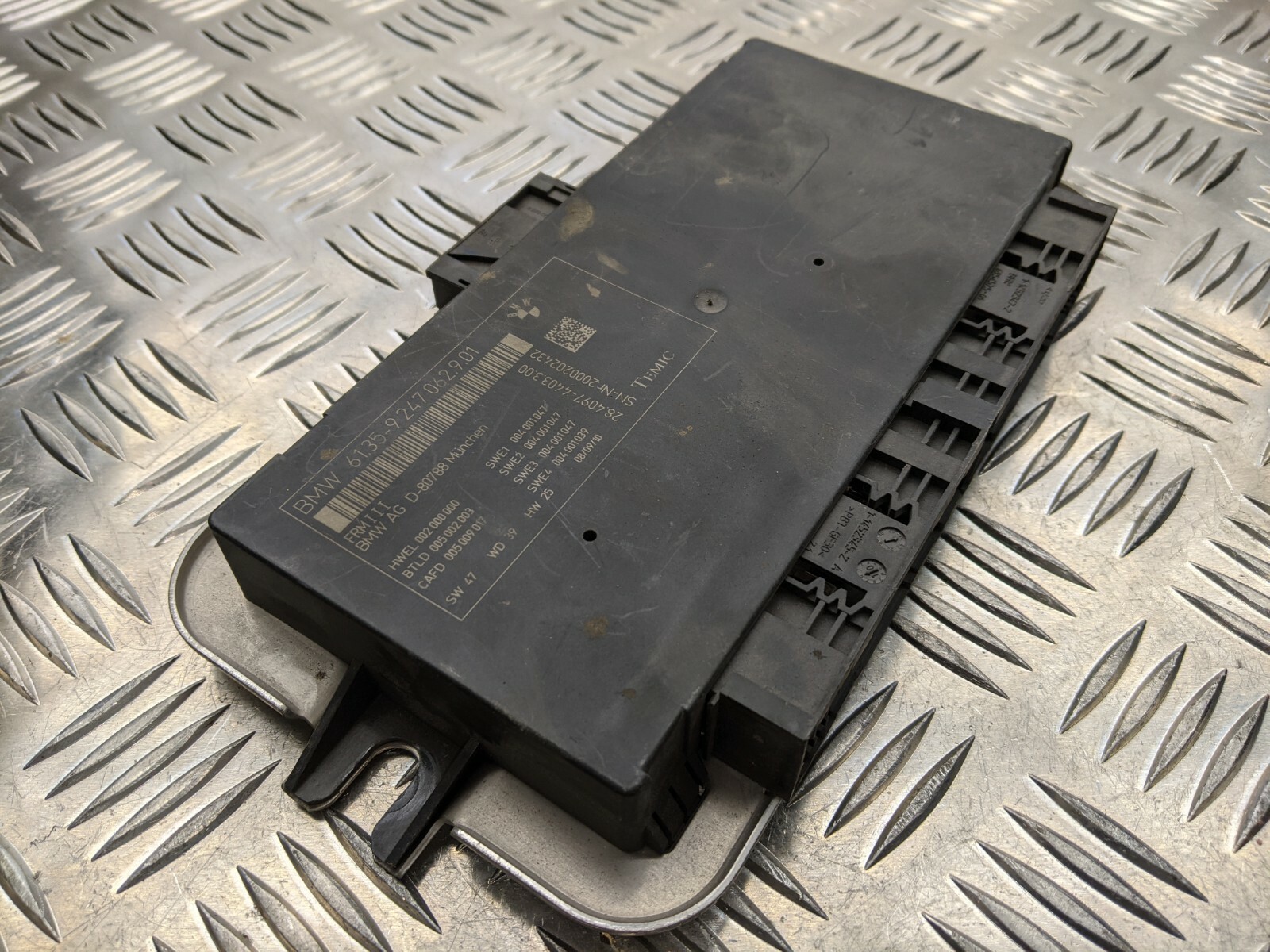 B313 61.35-{9247062} 9247062 BMW F-SERIES FOOTWEL LIGHT CONTROL 
