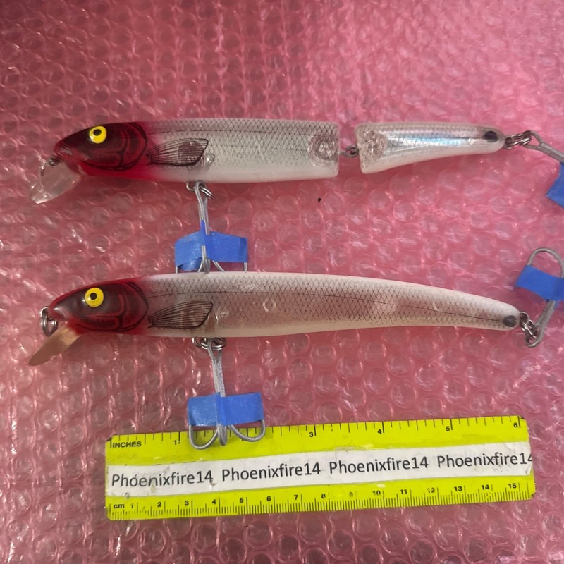 2 Used Assorted Bomber Saltwater Red/ White 7” Jointed Crankbaits 