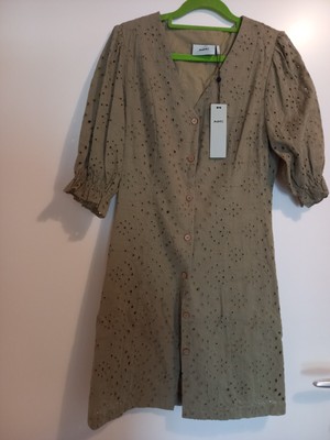 absolut tolles Kleid NEU von Moves Minimum Gr. 36 Lochstickerei