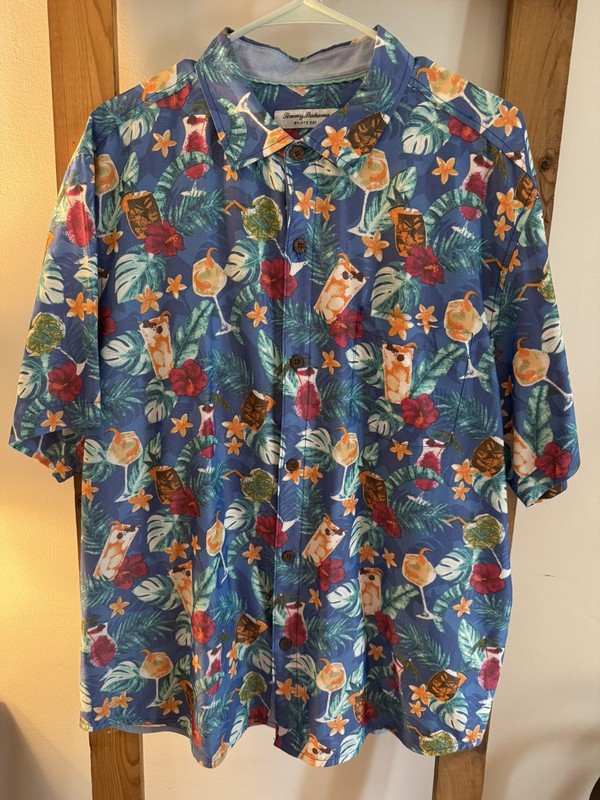 Tommy Bahama Short Sleeve Shirt XL Mojito Bay Island Zone Blue Cocktail Pattern