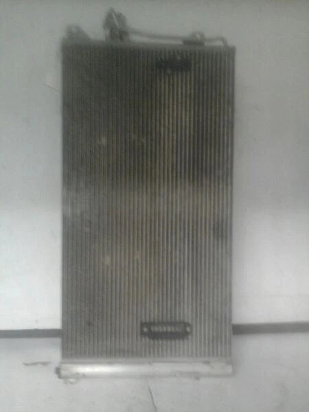 04-06 Porsche Cayenne AC Condenser - Image 2 of 4
