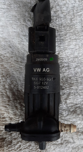 Wischwasserpumpe 1K6955651 VW SEAT SKODA AUDI Waschwasserpump 2 Anschlüsse