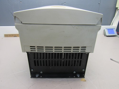 ABB ACS600 AC DRIVE ACS601-0025-4-000B1200811 380-500V 34/24AMPS USED TAKEOUT !! - Picture 3 of 13