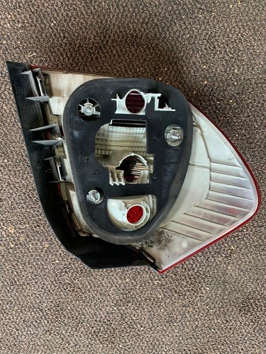 BMW 1 E81 E87 2007 Rückleuchte Heckleuchte 7164956 GSD39402