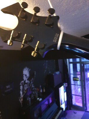 BC Rich Kerry King Flying V