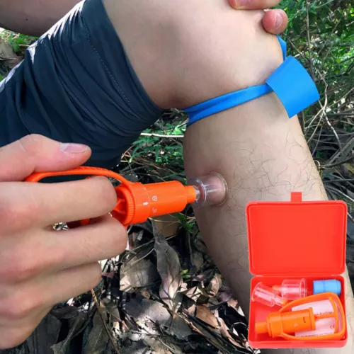 Snake Bite Kit Bee Sting Emergency First Aid Venom Extractor Suction Pump Tool