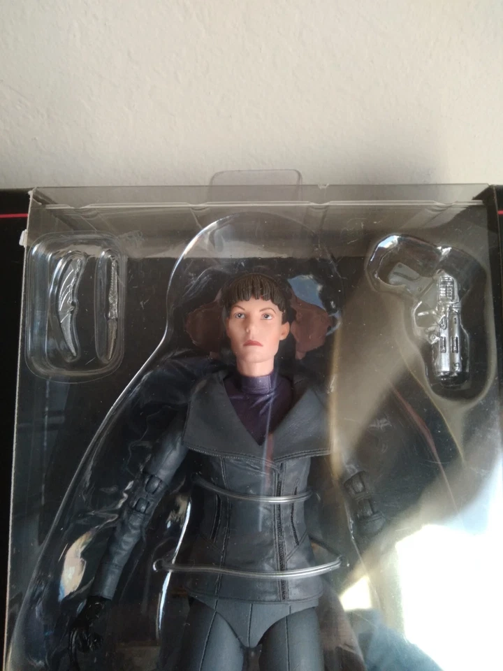 Figura de acción Neca Blade Runner 2049 "LUV" RARA*VENDEDOR DE EE. UU. *** Foto 3 de 4