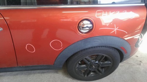 Used Front Lower Center Console fits: 2013 Mini Clubman floor w/o navigation w/a - Picture 17 of 21