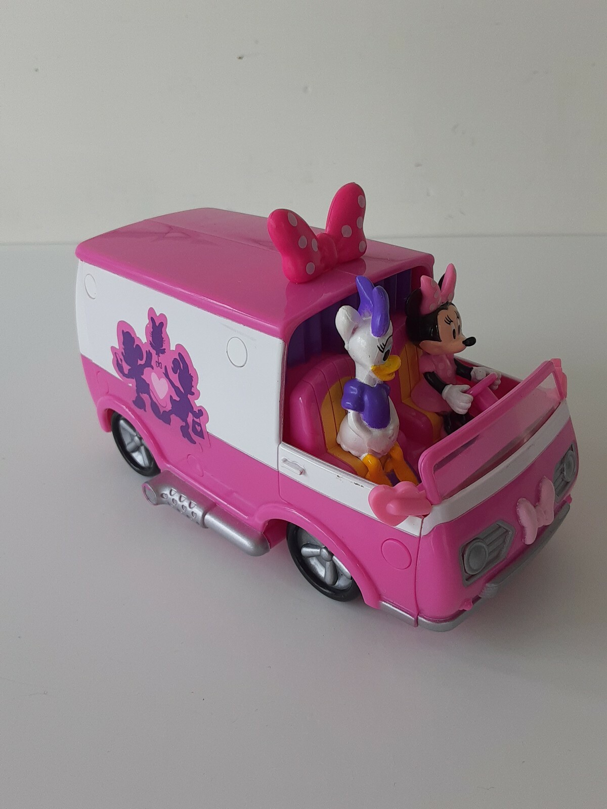 minnie mouse rc van