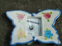 Ceramic Butterfly & Flower Desk Photo Frame Photo Size 1.75” X 2” Special Moment Ceramic Butterfly & Flower Desk Photo Frame Photo Size 1.75” X 2” Special Moment